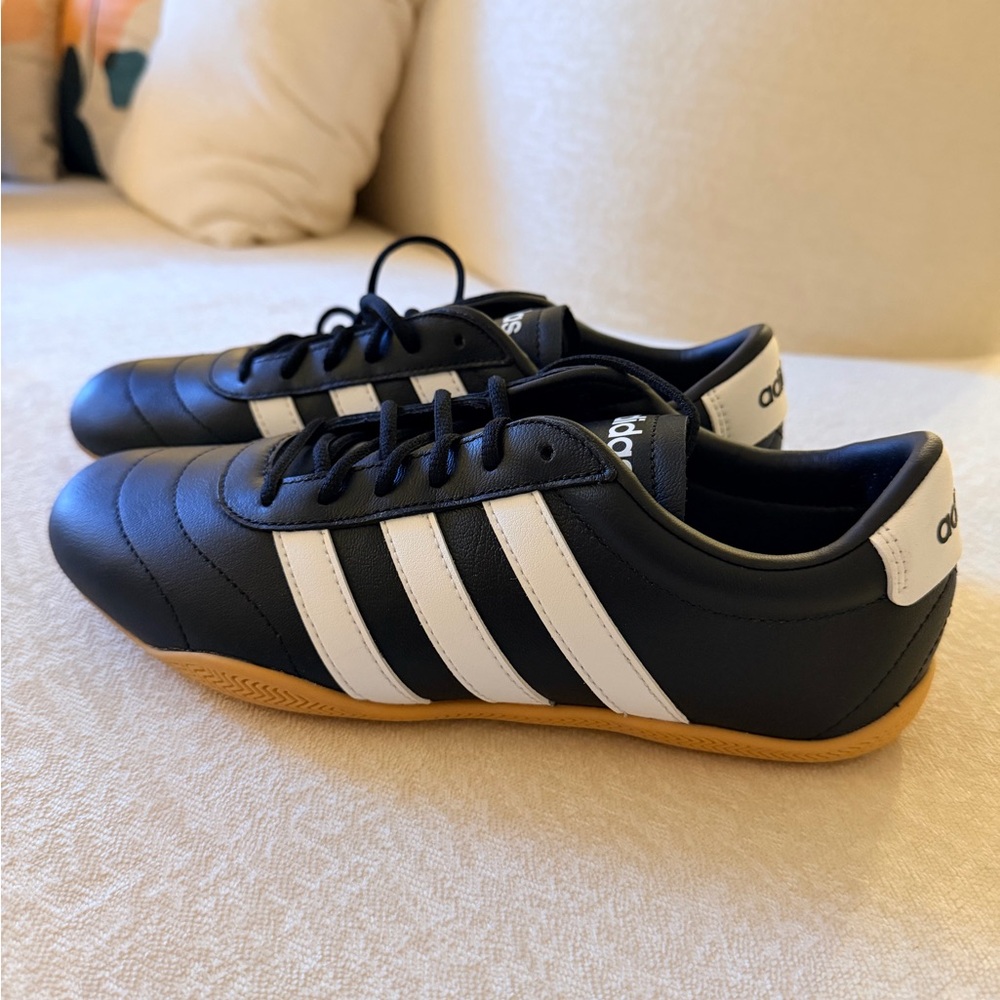 Adidas women Grand Court Lo Shoes 8 W